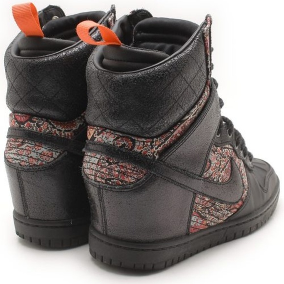 SUPER RARE Nike Floral SB Dunk Hi Wedge Sneakers - Picture 3 of 4